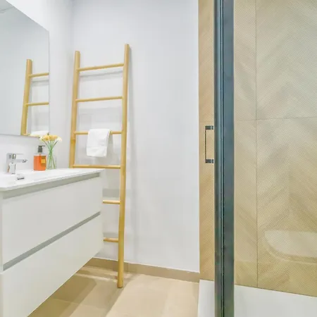 Appartement Apto Gran Capitan Center I - Parking