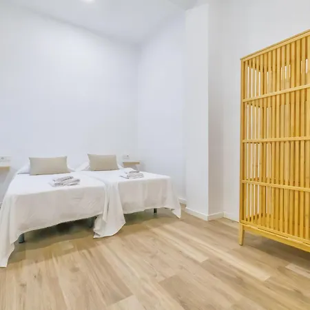 Apto Gran Capitan Center I - Parking Kordoba