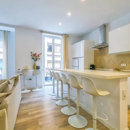 Appartement Apto Gran Capitan Center I - Parking *