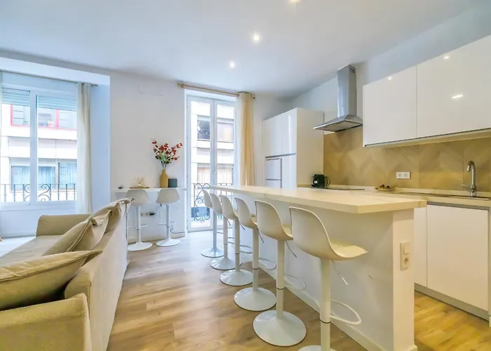 Appartement Apto Gran Capitan Center I - Parking *