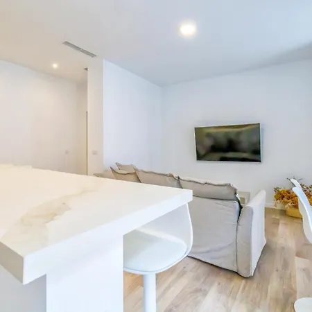 Apto Gran Capitán Center I - Parking