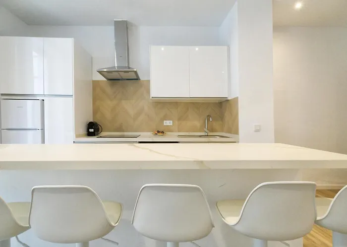 Apartment Apto Gran Capitan Center I - Parking Córdoba